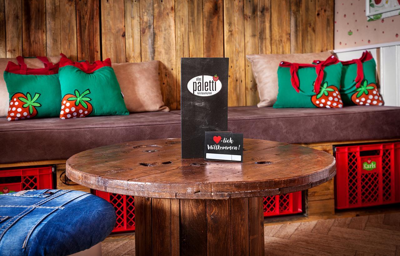 Karls Hotel Alles Paletti Роверсхаген Екстериор снимка